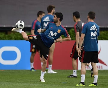 Isco in training with the Spain squad.