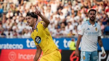 06-09-2025. Partido correspondiente a la jornada 4 de LaLiga Hypermotion entre el Real Zaragoza y el Real Valladolid en el Ibercaja Estadio. Celebracion del 1-1 de Meseguer