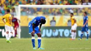 El delantero de Italia Mario Balotelli durante el partido frente a Brasil, correspondiente al grupo A de la Copa Confederaciones
