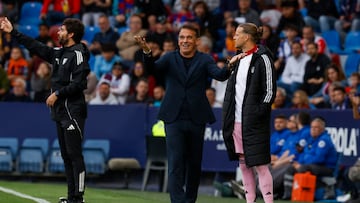 Luis García Plaza durante un partido con el Sevilla.