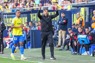 La era Pellegrino echó a andar con un meritorio empate con el Athletic (0-0).