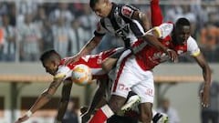 Santa Fe cae con Mineiro y enreda su paso a octavos