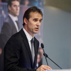 Lopetegui carga contra Rubiales: "Ayer fue un día surrealista"