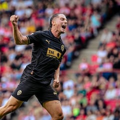 Canós se lesiona y es duda para el debut ante el Barça