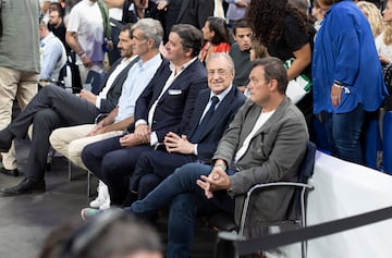 Dejan Bodiroga (presidente de la Euroliga), Florentino Pérez (presidente del Real Madrid) y Víctor Francos (presidente del Consejo Superior de Deportes).