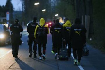 Los jugadores del Dortmund después del incidente.