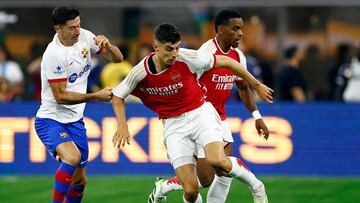 FC Barcelona y Arsenal se presentaron en SoFi Stadium como parte del Soccer Champions Tour; los Gunners golearon al Barça desde Inglewood, California.