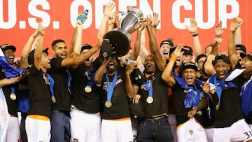 El delantero colombiano Mauro Manotas tuvo una noche so&ntilde;ada con la franquicia de Houston, que se impuso con autoridad a Philadelphia Union en casa