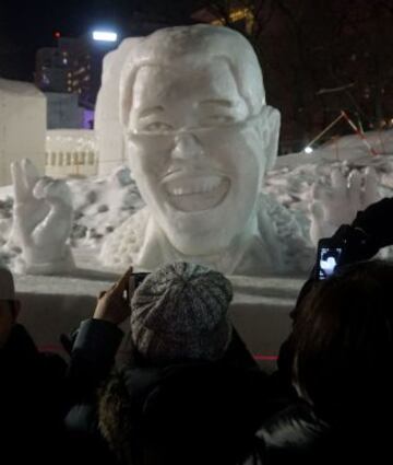 Pikotaro, cantante del Pen Pinneaple Pen, en el Festival de la Nieve de Sapporo 2017