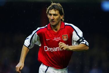 Tony Adams to give Granada players "kick up the arse"