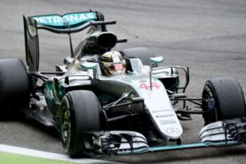 Mercedes AMG Petronas F1 Team's British driver Lewis Hamilton places second in the Italian Formula One Grand Prix at the Autodromo Nazionale circuit in Monza on September 4, 2016.  
