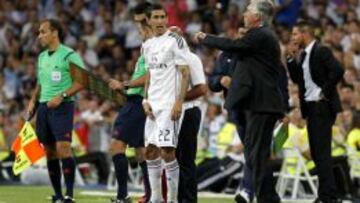 Di María, junto a Ancelotti antes de saltar al campo.