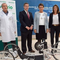Ecovidrio dona una 'Handbike' a la Fundación de Parapléjicos