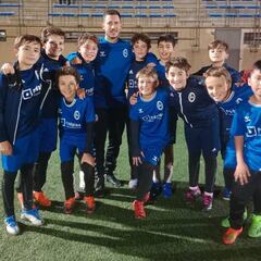 Hazard se entrena con el Rayo Majadahonda
