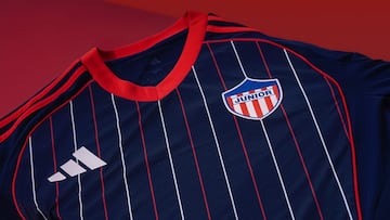 Junior presenta su camiseta suplente para 2026.