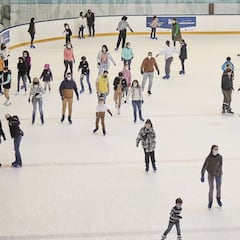 Sara Hurtado patina por la paz