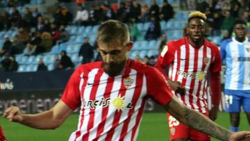 "A falta de diez encuentros no te puedes quedar a medias"