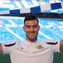 Oficial: Diego Rico ficha por la Real