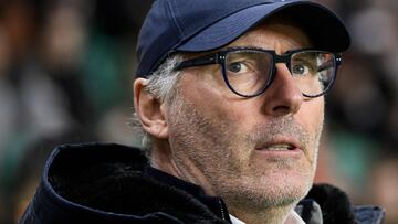 (FILES) Lyon's French head coach Laurent Blanc reacts during the French L1 football match between FC Nantes and Olympique Lyonnais (OL) at the Stade de la Beaujoire�Louis Fonteneau in Nantes, western France on January 11, 2023. French football coach Laurent Blanc has been appointed coach of Saudi club Al-Ittihad in Saudi Arabia, the club announced on July 13, 2024. (Photo by LOIC VENANCE / AFP)