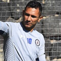Walter Montoya, con el 90% de avance para mantenerse en Cruz Azul