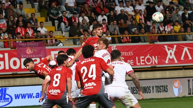 Lucas no saca a la Cultural de la sequía en casa