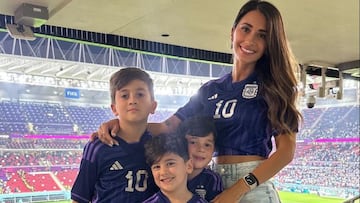 Como siempre, Antonela Roccuzzo y sus hijos Thiago, Mateo y Ciro Messi, alentaron a Leo desde la platea.