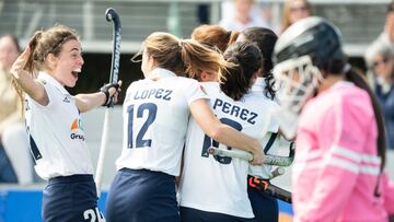 Jugadoras del Club de Campo de Madrid en la Copa de la Reina de Hockey.