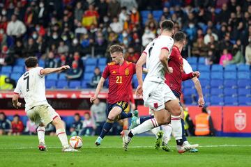 Dani Olmo anotó el definitivo 2-1.