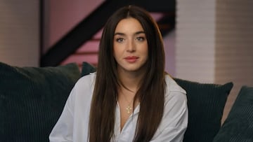 Lola Índigo se sincera en su documental de YouTube: “Me siento muy disociada del personaje”