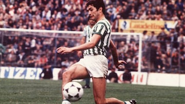 Gordillo, con el Betis en 1982.