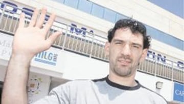 <b>DESPEDIDA. </b>Garbajosa dijo adiós ayer al Unicaja de Málaga.