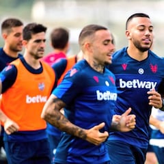 El Levante arranca las sesiones colectivas sin los canteranos