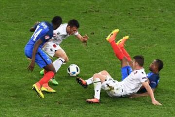 Blaise Matuidi, Ledian Memushaj, Andi Lila y Patrice Evra.