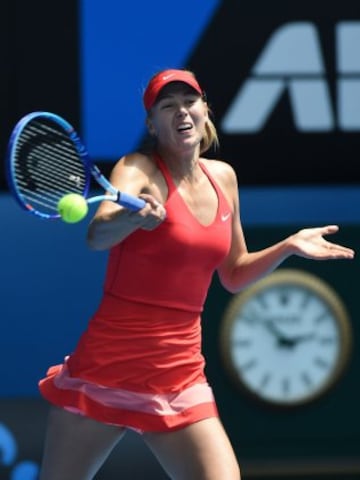 Maria Sharapova avanza a la final tras vencer a Makarova