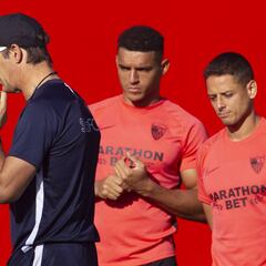 El Sevilla regresa de Luxemburgo con los focos en el derbi