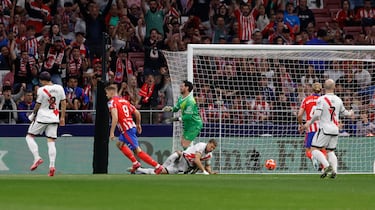 Centro de Giuliano Simeone llegando hasta línea de fondo, encontrando a Sorloth en el segundo palo, que se 'come' a Lejeune y la manda a guardar con un remate a bocajarro.