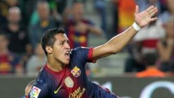 <b>PIDIÓ PENALTI, PERO NO LO FUE. </b>Alexis cayó dentro del área encima de Toño y pidió al árbitro la pena máxima, pero antes el chileno había empujado a Borja Gómez.