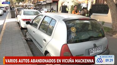 Carabineros encuentra un auto abandonado en medio de la fiscalización y lo que descubre es aún peor
