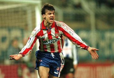 El jugador rumano llegó a ser nominado a mejor jugador de su país, tras ello, fichó por el Atlético de Madrid donde estuvo únicamente una temporada (97/98). Después su carrera se vino abajo debido a las numerosas lesionas que sufrió.