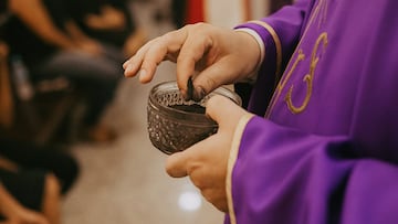 ¿Por qué se pone ceniza en la frente durante el miércoles de ceniza?