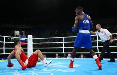 Hard-hitting Buatsi bulldozes Rasulov to score second KO