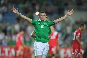Landon Donovan compartió 101 partidos con el irlandés Robbie Keane militando ambos en los Angeles Galaxy. Keane anotó 21 goles con asistencia de Landon Donovan, mientras que Donovan marcó 14 que fueron asistidos por el irlandés.