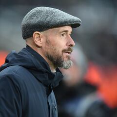 Ten Hag: ¡464M€ a la basura!
