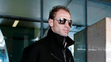 <b>EN ROMA. </b>Valverde, el jueves, con su representante Antonio Sánchez.