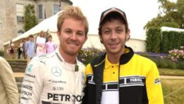 Valentino Rossi estuvo con Nico Rosberg hoy en Goodwood.