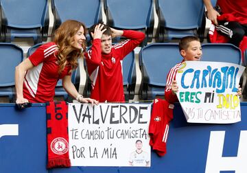 16/03/24 PARTIDO PRIMERA DIVISION 
OSASUNA  -  REAL MADRID 
SEGUIDORES
PANCARTA VALVERDE  CARVAJAL 