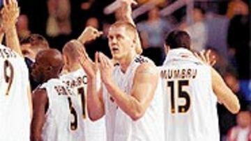 <b>VUELVE.</B> El Madrid nota la baja de Kambala; jugará el sábado.