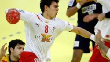 España pierde y sólo podrá luchar por el bronce