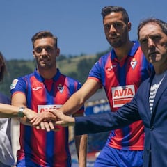 Burgos y Correa, presentados