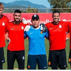 Cuatro porteros en el entrenamiento